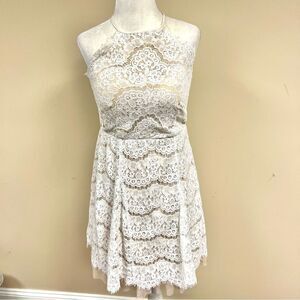 Francesca’s Elegant White Lace Dress. XS